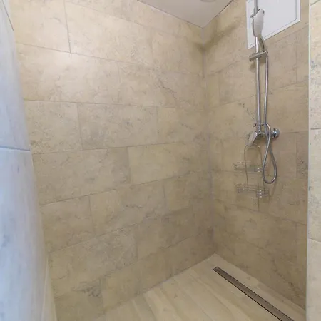 D-delight זאדאר